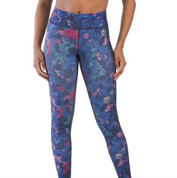 TEREZ Printed High Waisted Ankle Leggings Size XL Blue Mu… - Picture 3 of 4